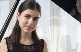 Imatge de la pianista Alexandra Dovgan