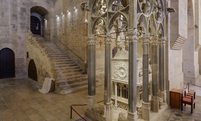 Tombes reials de l'església