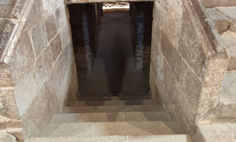 entrada cripta castell cardona