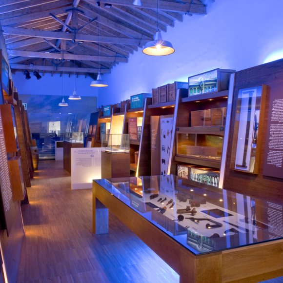 Interior de la sala d'exposicions del Museu de la Mar 