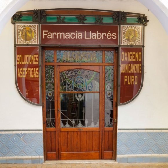 Coneix la Farmàcia Llabrés