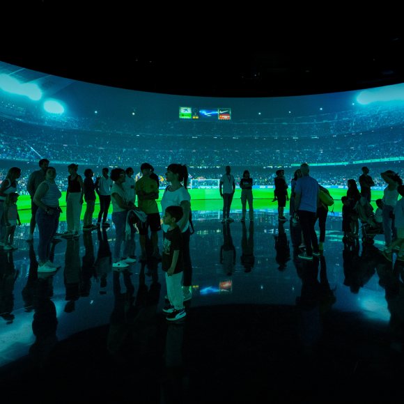 gran espai audiovisual anomenat SPOTIFY CAMP NOU LIVE: un xou immersiu de gran format que planteja una experiència 360°