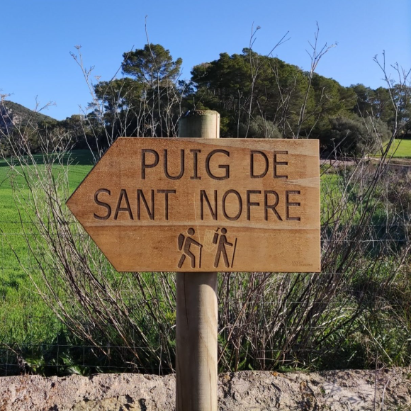 Pujada al puig de Sant Nofre